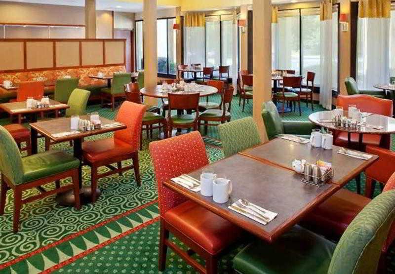 Courtyard By Marriott Atlanta Windy Hill/Ballpark Smyrna Restaurant photo